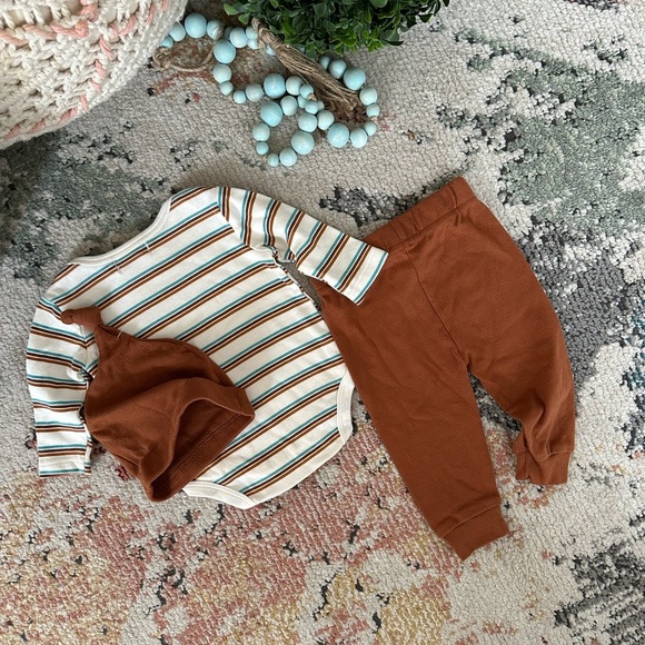 New Willow + Whimsy Baby Boy Organic 3-Piece Set Hat, Joggers Striped shirt 3-6m - Picture 9 of 16